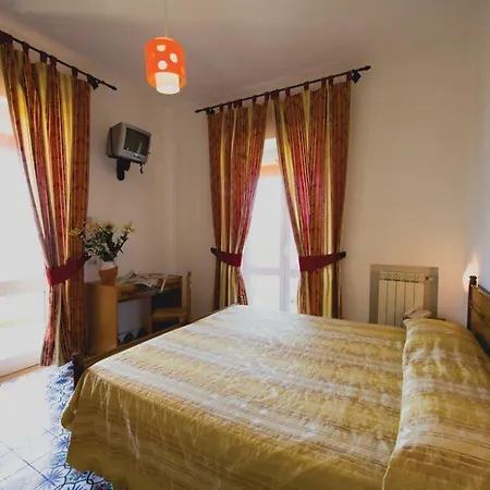 호텔 Al Bosco Forio di Ischia