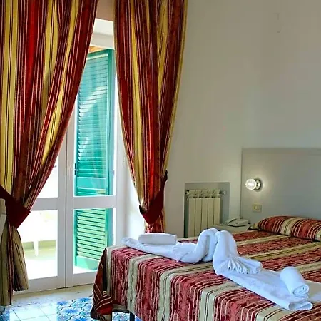 Hotell Al Bosco 3*